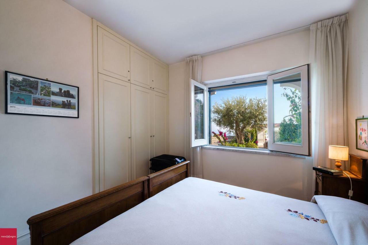 Il Nibbio Apartment ปิอาโนดิซอร์เรนโต ภายนอก รูปภาพ